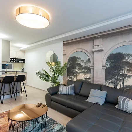 Goldenhills Panorama Appartamento